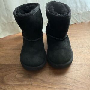 UGG Kids Black Fur-Lined Boots, Size 6